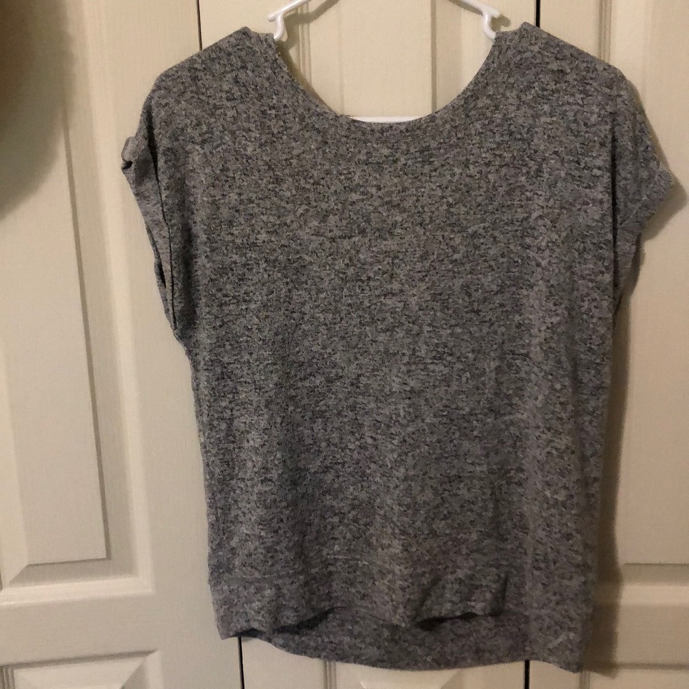 Cut out back tee